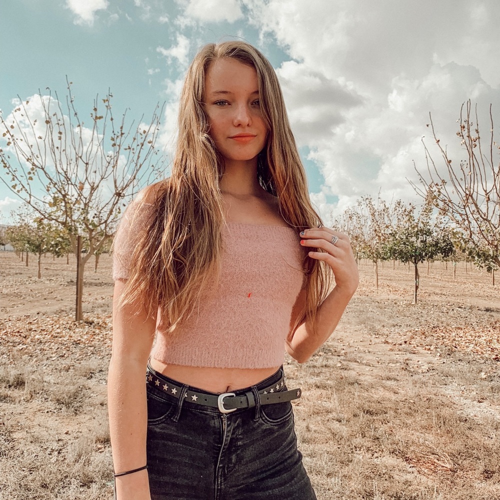 Meet your Posher, Sharlize